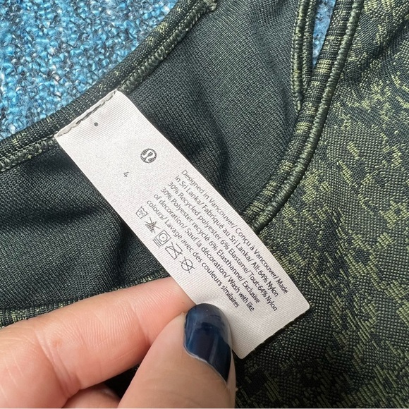 Lululemon Ebb to Train High Neck Longline Sports Bra in Rainforest Green 4 - Picture 5 of 6